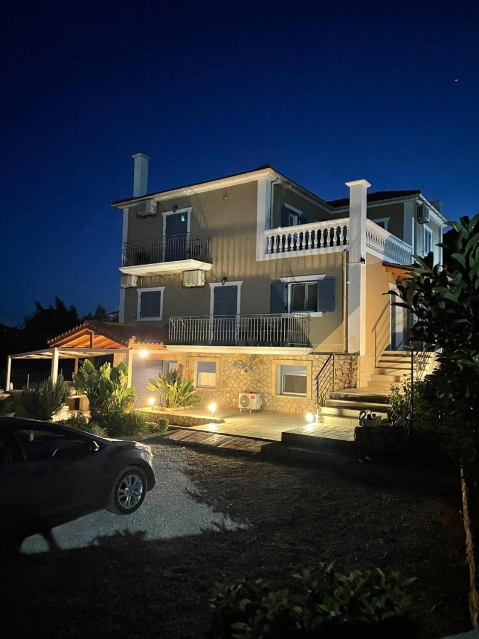 Mandi's Apartamento Karavádhos